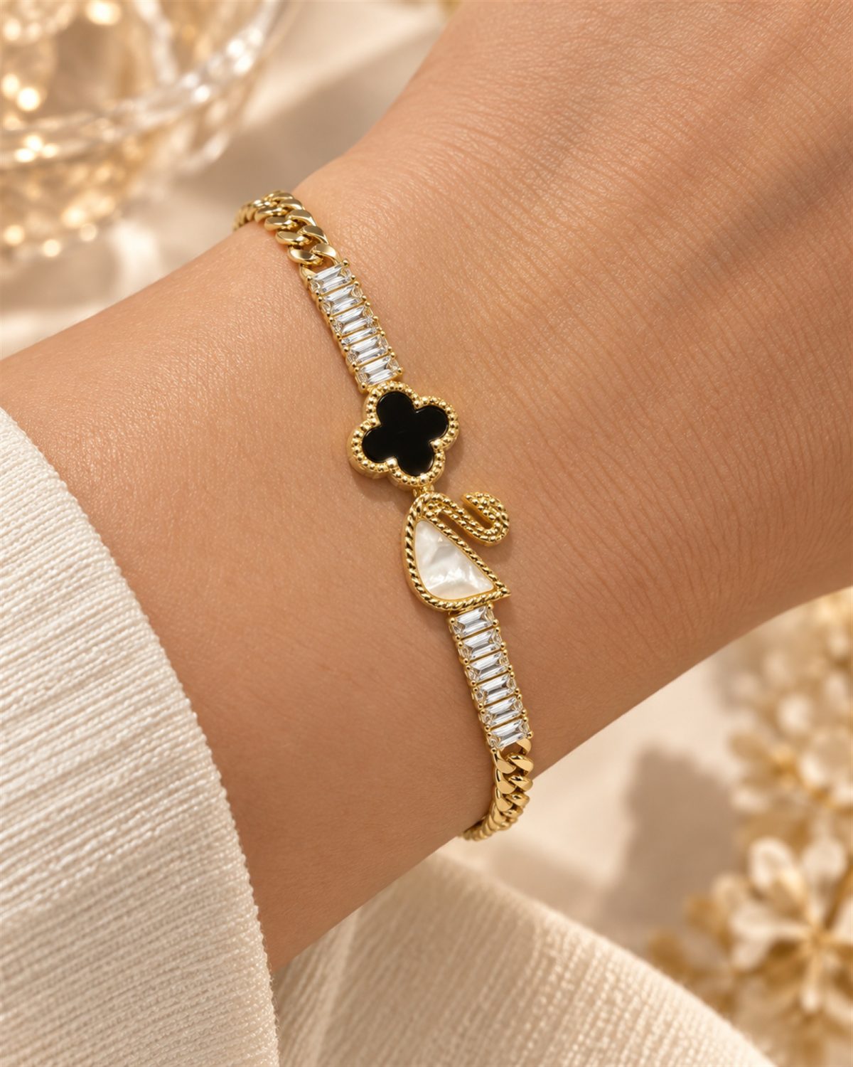 Clover & Swan Elegance Bracelet