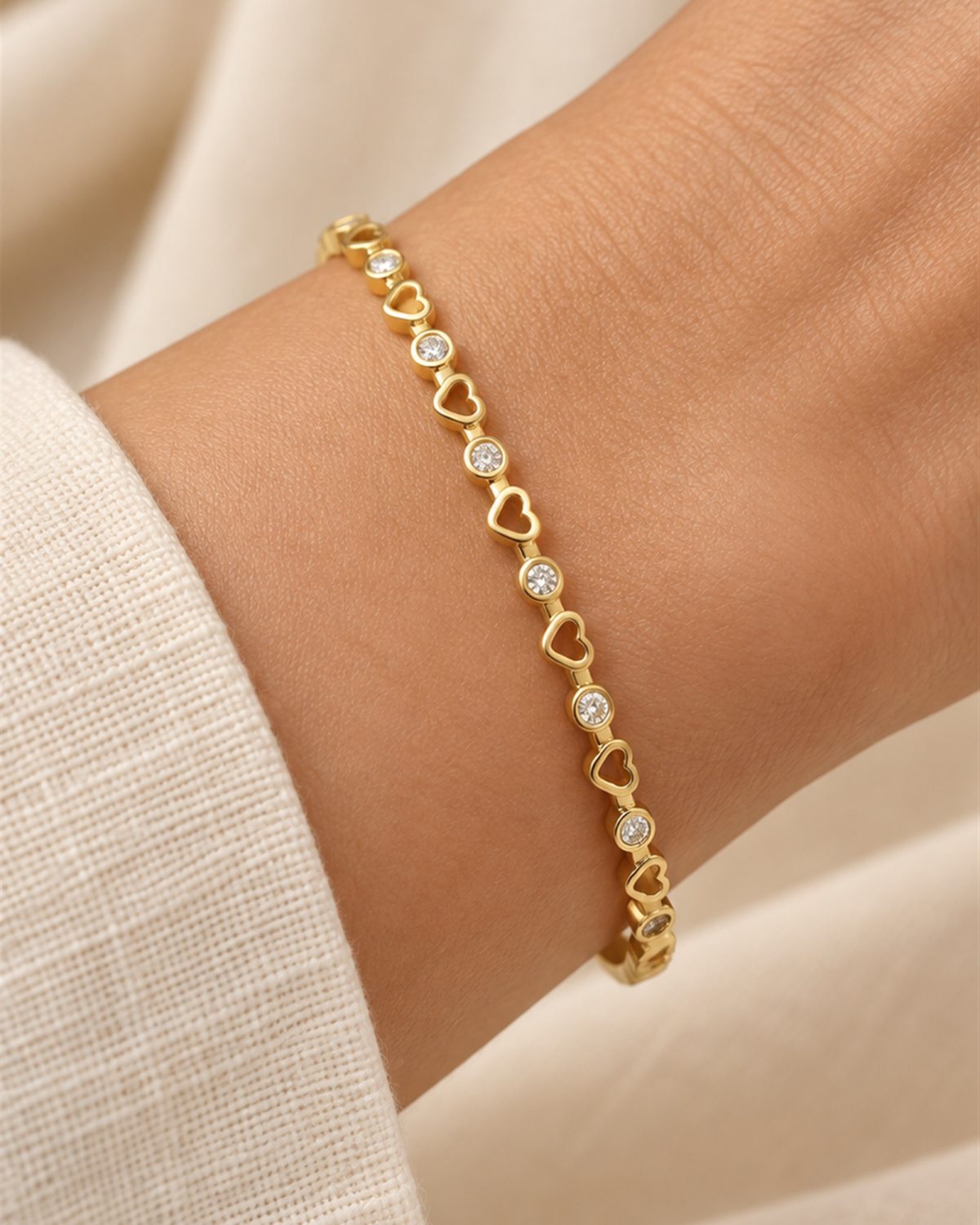 Heart Circle Bangle