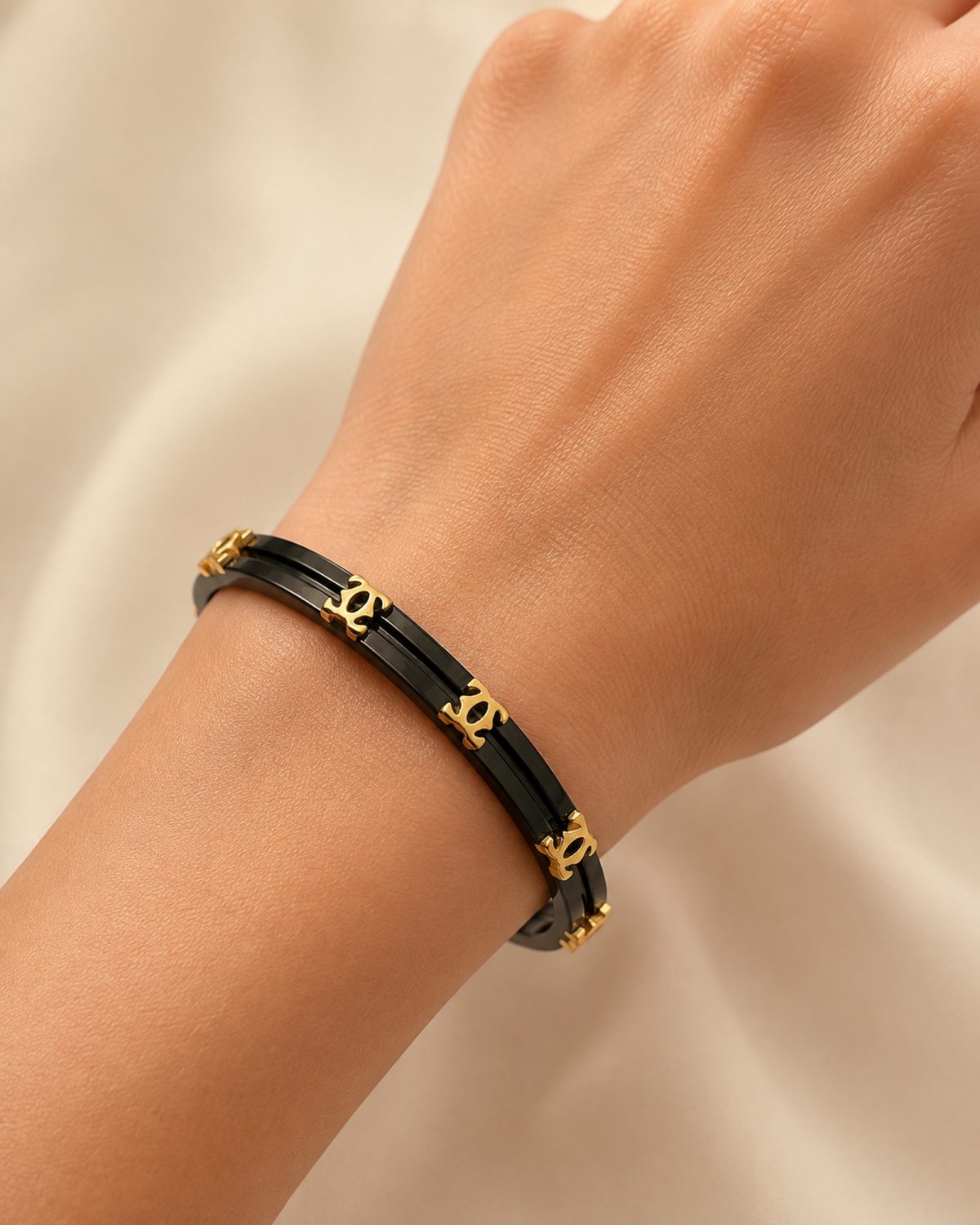 Black Enamel Gold Motif Bangle Bracelet