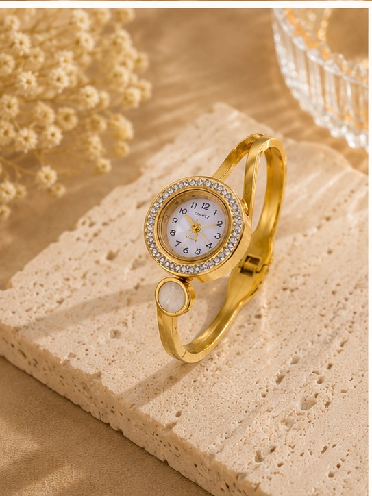 Luxe Crystal Gold Bracelet Watch