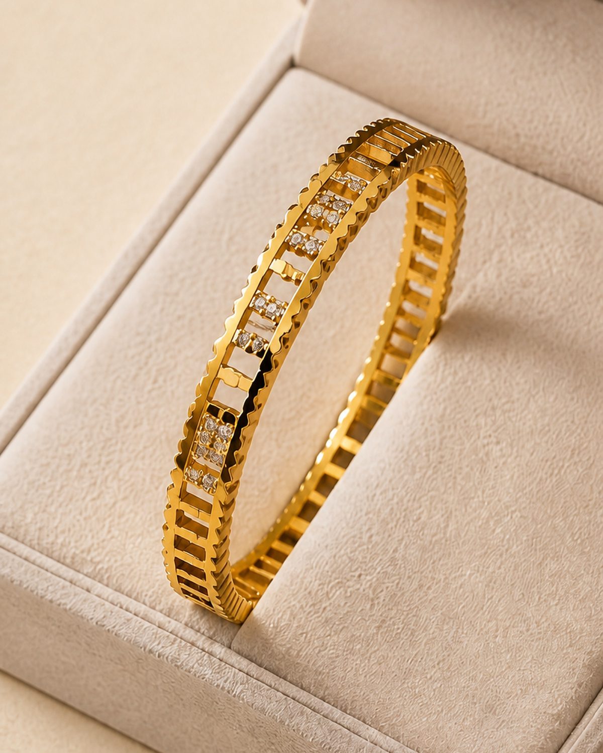 Crystal Cutout Bangle