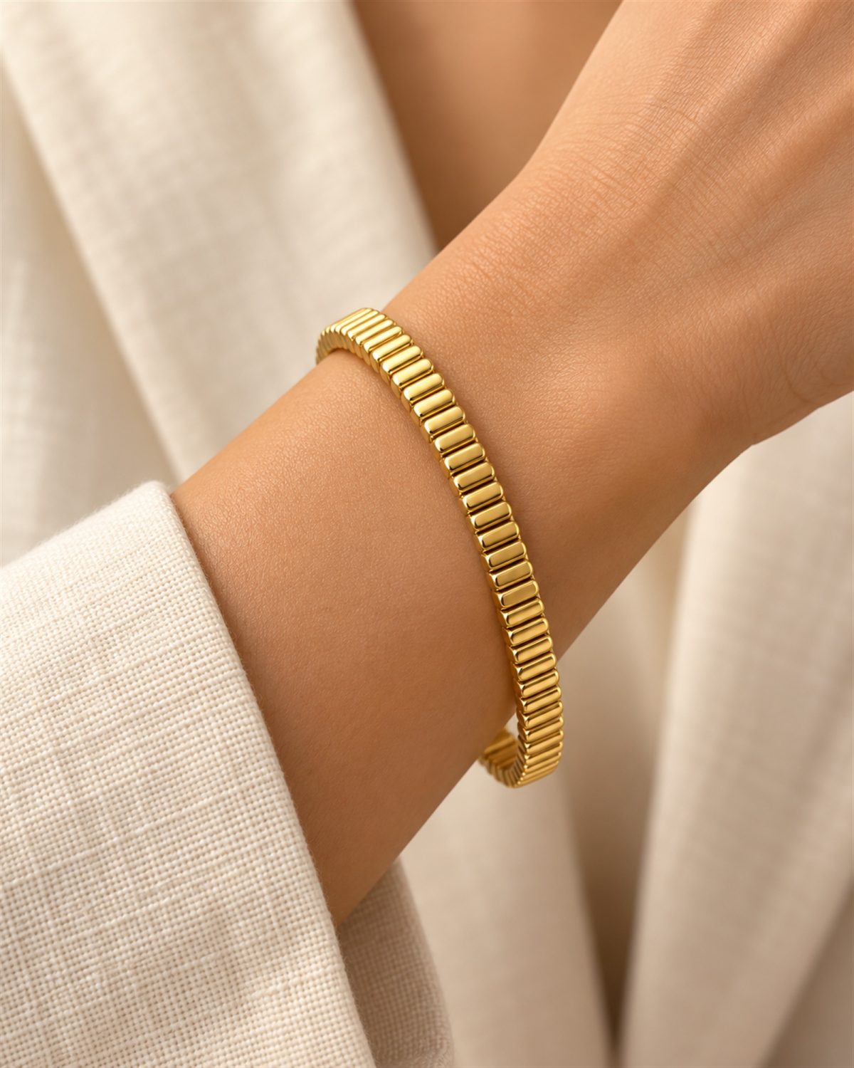 Golden Rhythm Ribbed Bangle
