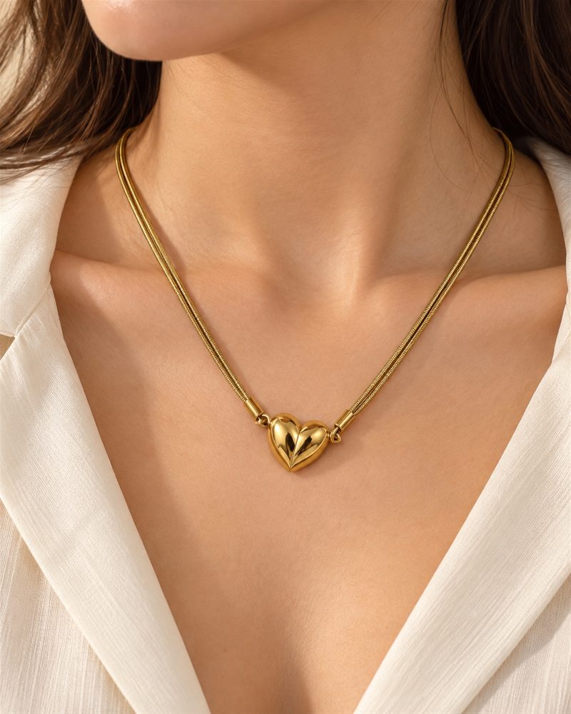 Sculpted Heart Necklace